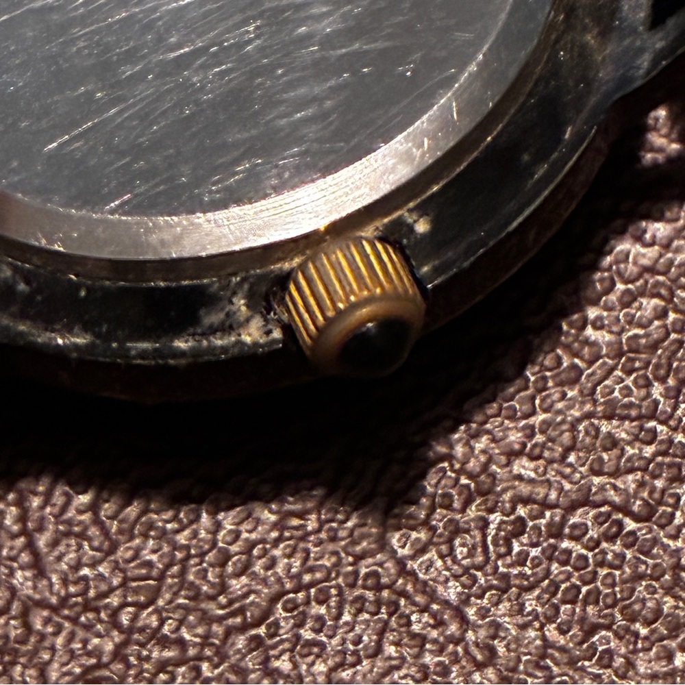 Women's Black and Gold Quartz Watch - Picture 11 of 15